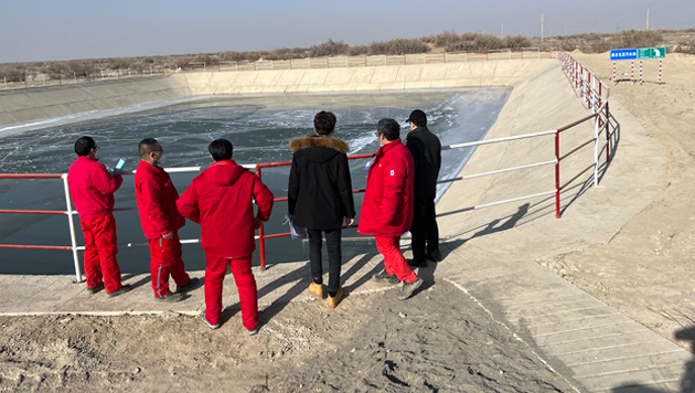 哈拉哈唐现场生活污水项目检查
